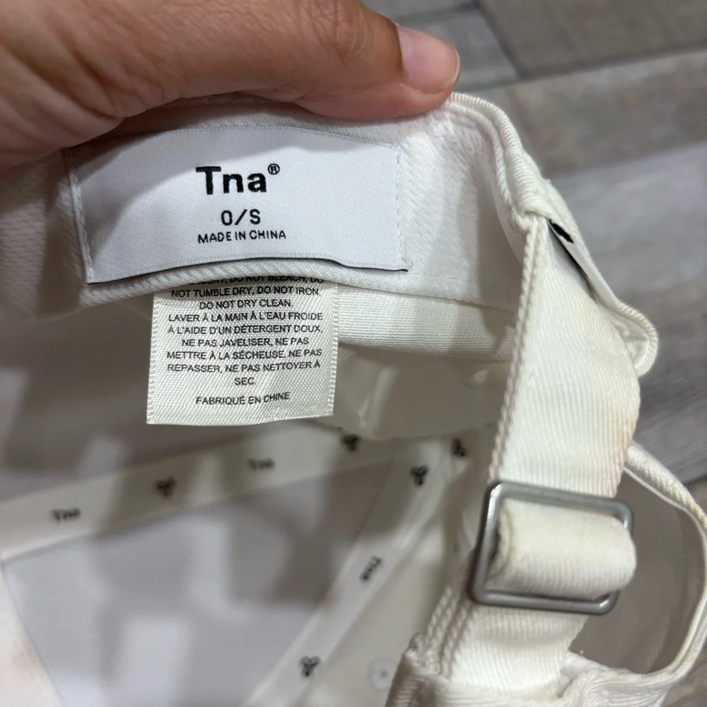 Aritzia TNA baseball cap